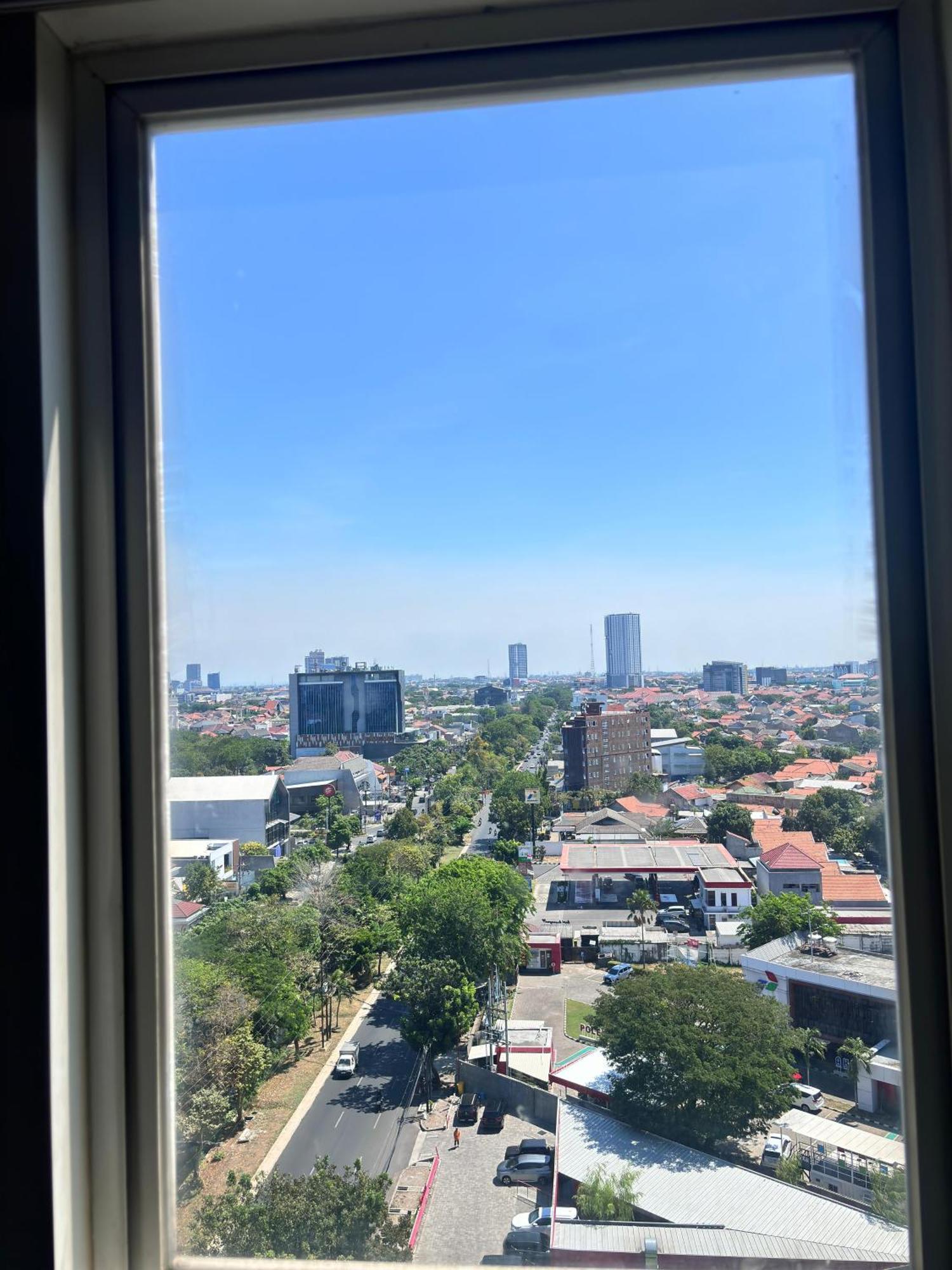 Cleo Hotel Jemursari Surabaya Luaran gambar